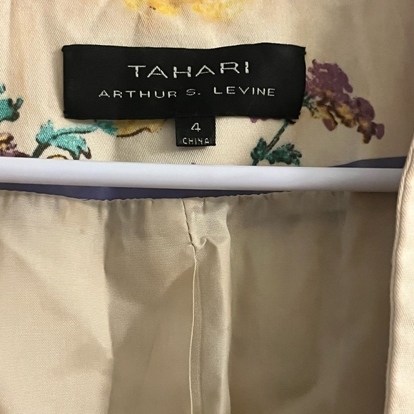 Tahari Floral Blazer - Size 4 - Picture 2 of 2